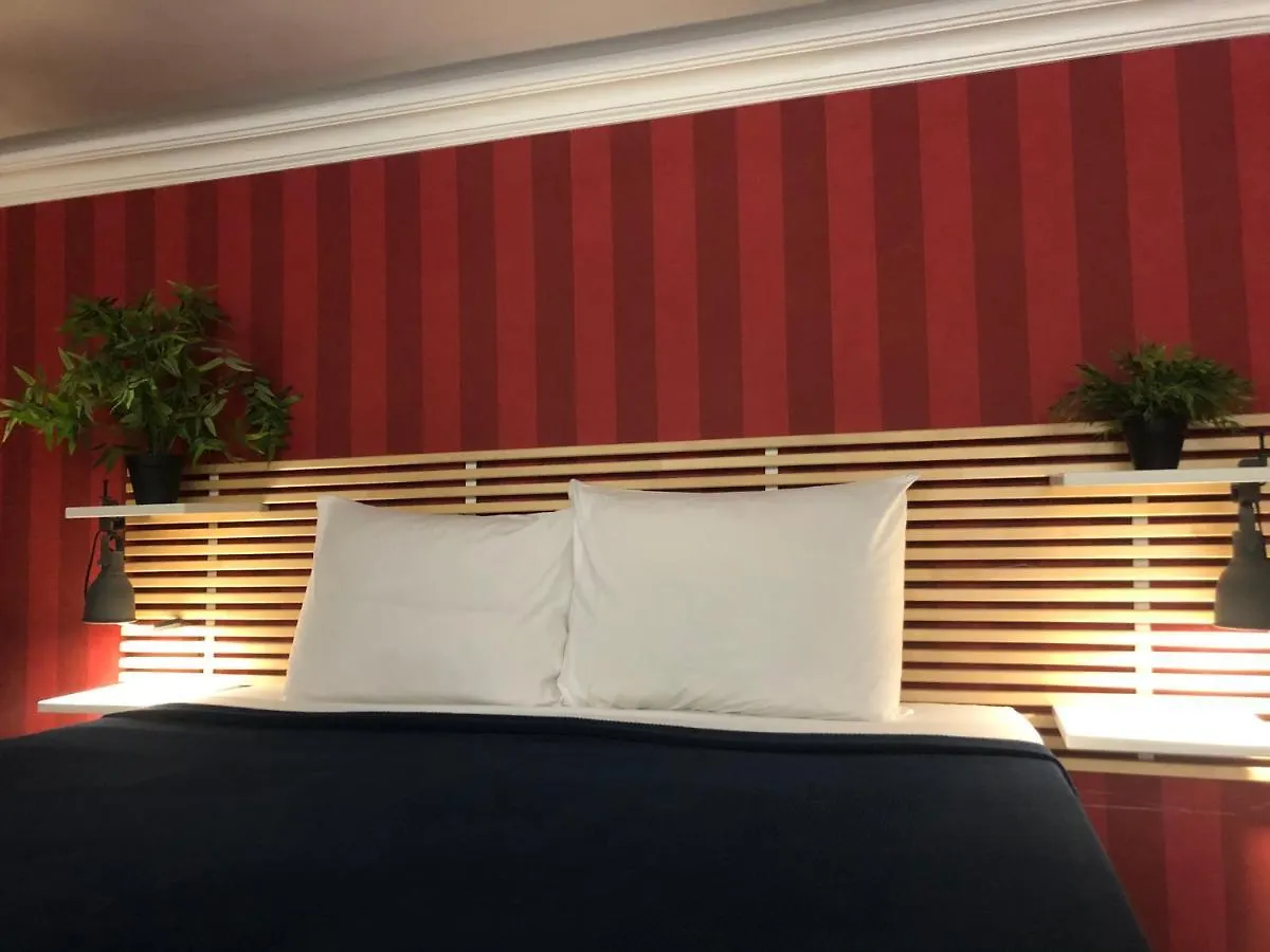 Smln Rooms & Suites Naples Bed & Breakfast