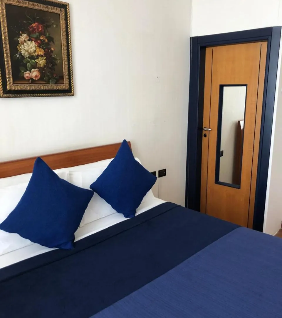 Smln Rooms & Suites Naples Bed & Breakfast