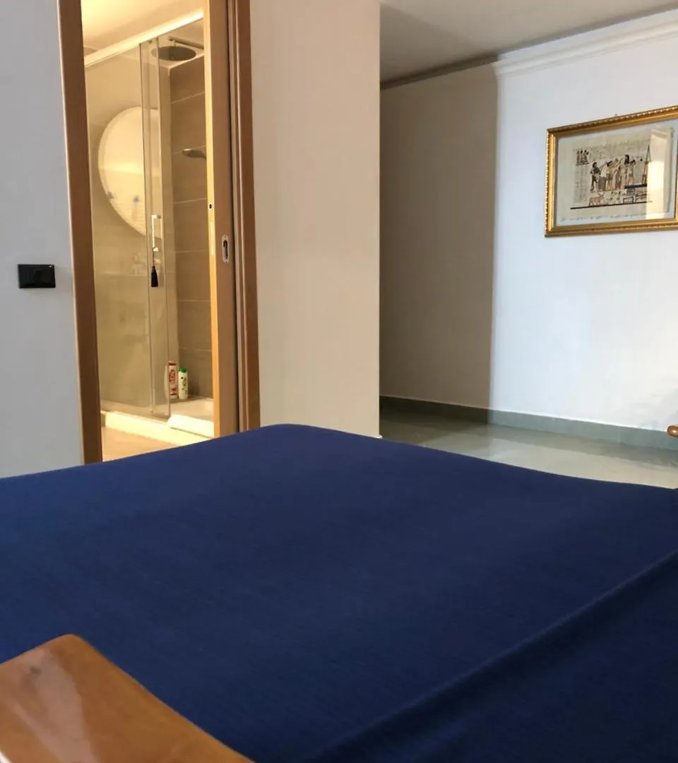 Bed & Breakfast Smln Rooms & Suites Naples