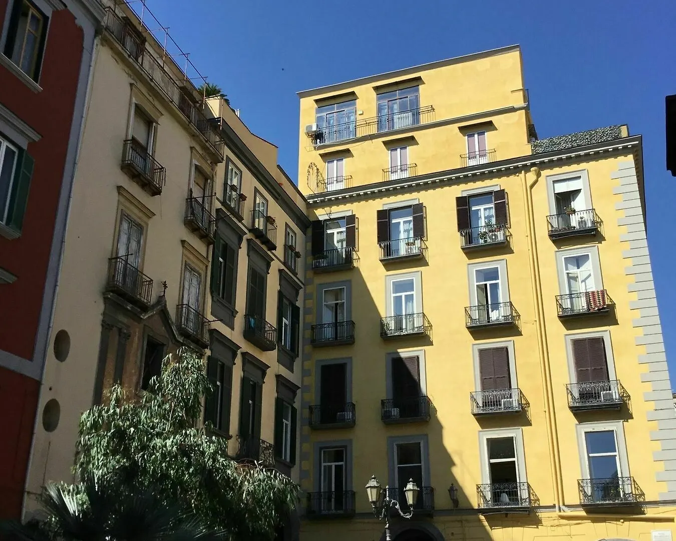 ** Bed & Breakfast Smln Rooms & Suites Naples Italy