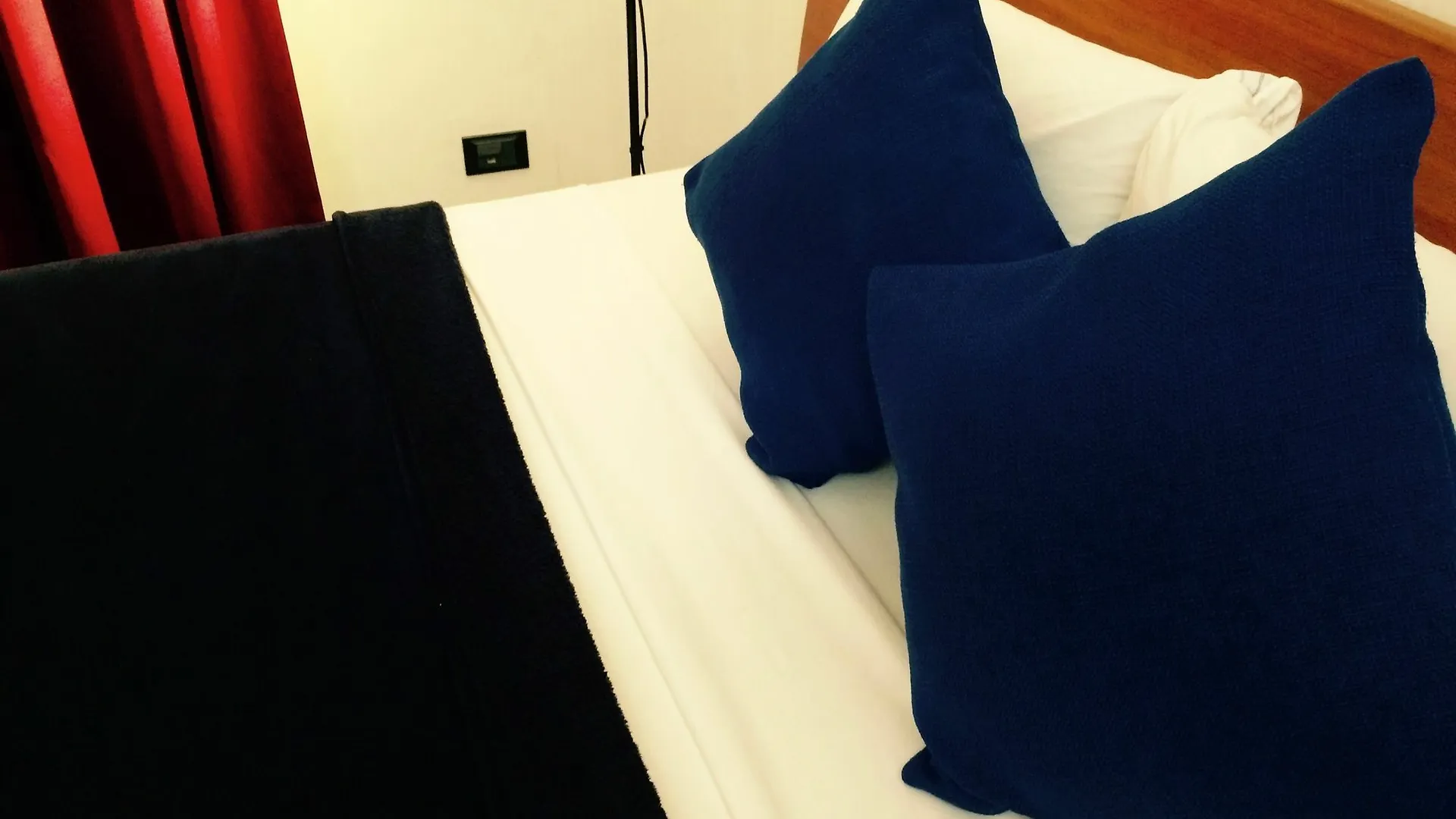 Smln Rooms & Suites Naples Bed & Breakfast